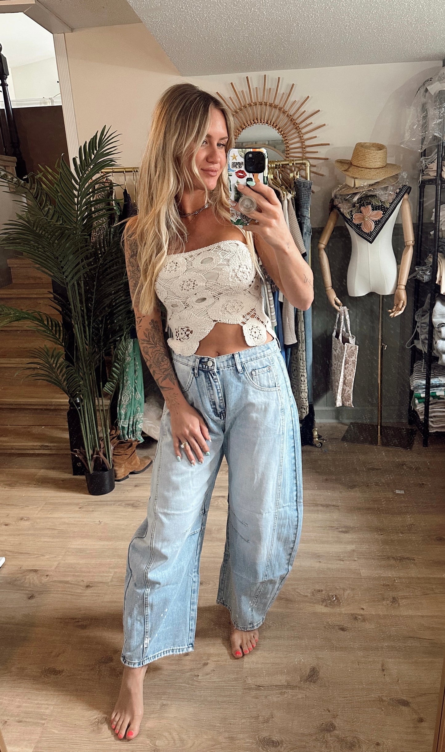 Saddle Stitch Barrel Jeans