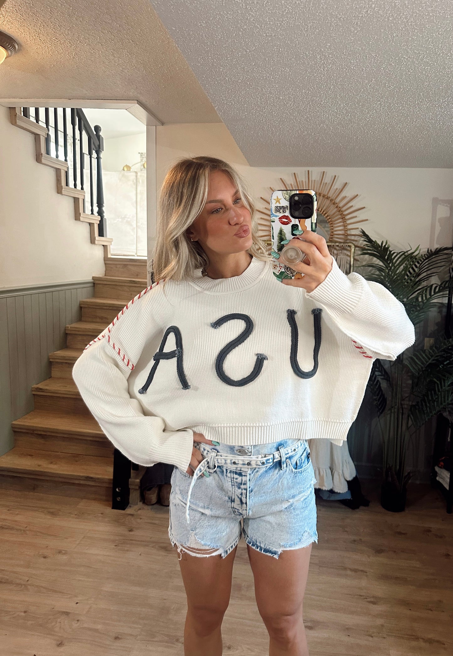 American Cutie Crop - CREAM