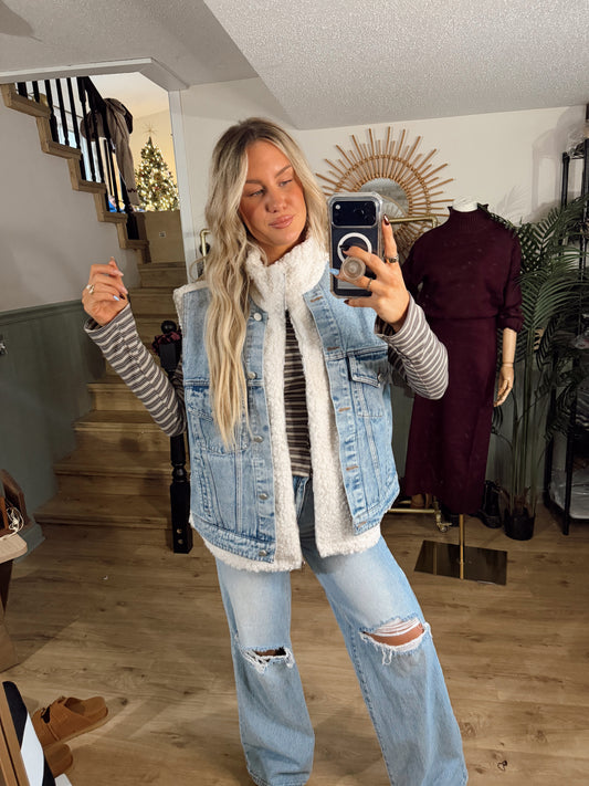 Daybreak Sherpa Vest